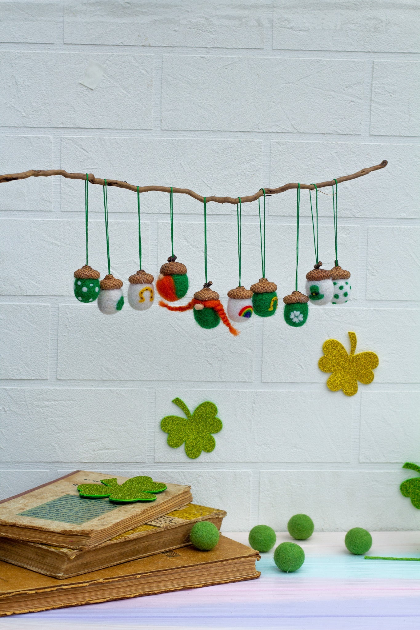 Valentine's Acorns Ornaments - WoollyFox